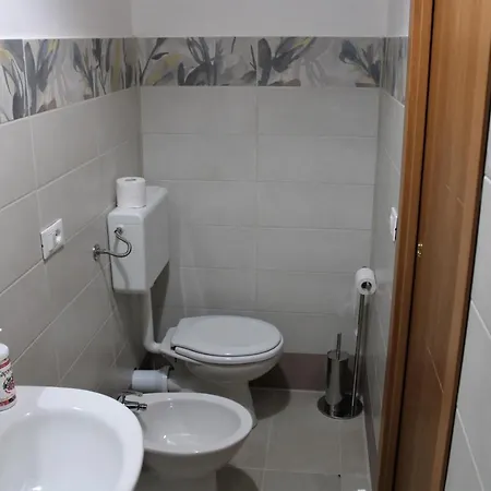 Inn Roba Albanisi *