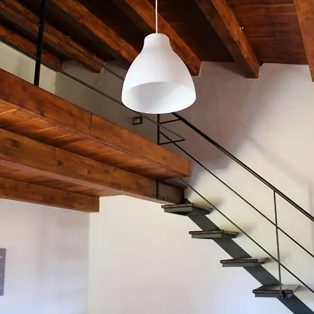Roba Albanisi Inn Aragona