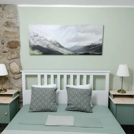 Roba Albanisi Inn *