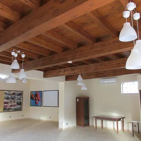 Inn Roba Albanisi *